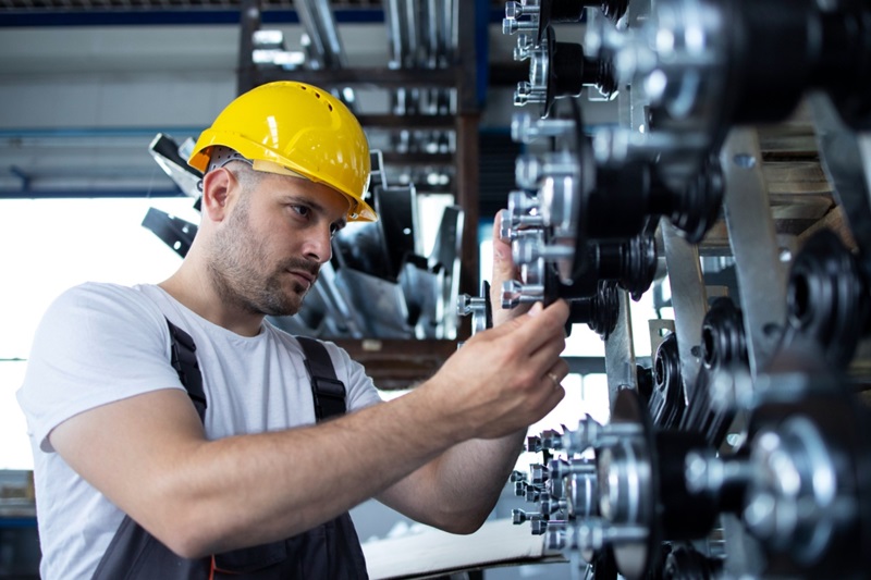 How to Implement a Successful Predictive Maintenance Initiative to Reduce Maintenance Costs