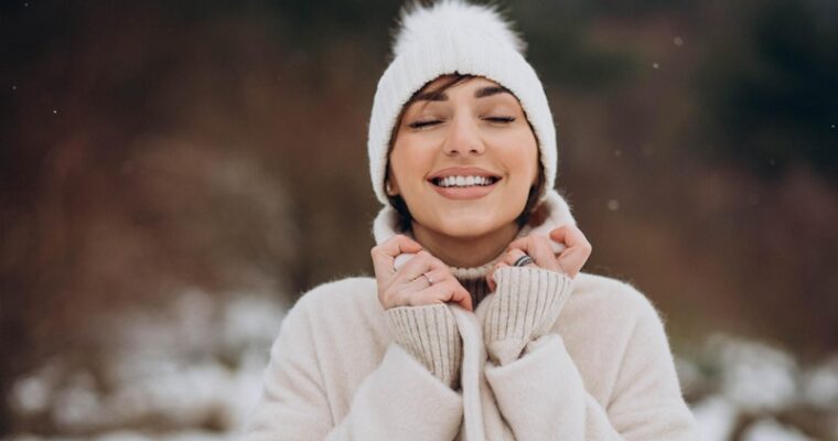 6 Tiny Tricks to Take Proper Care of Your Eyelash Extensions in Winter