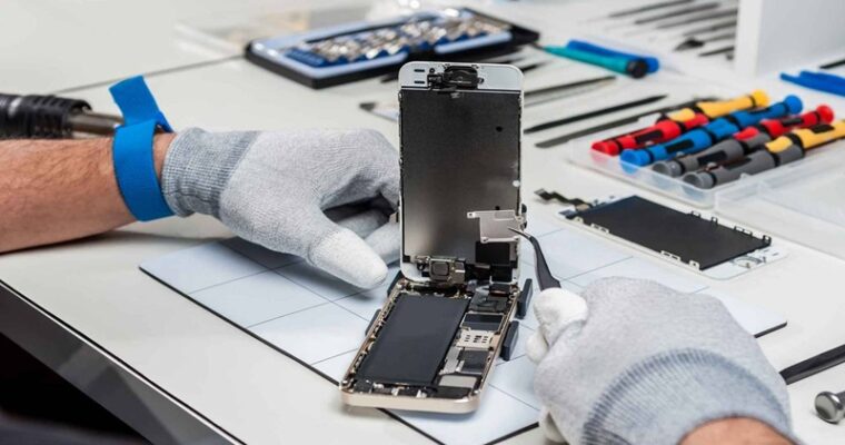 What Steps To Take Before Cell Phone Repair Services