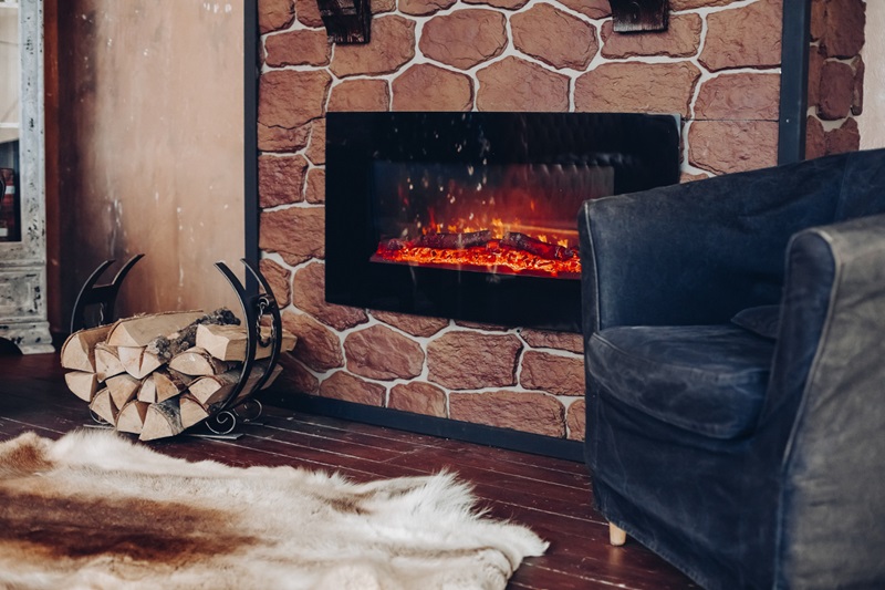 An Essential Guide to Selecting the Ideal Fireplace Accessories for Your Home