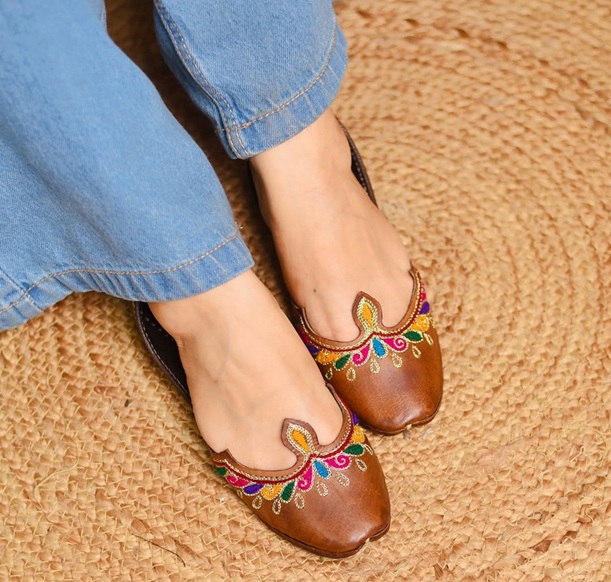 Brown Punjabi Jutti