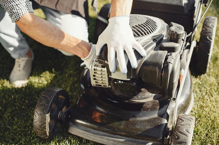 Lawn Mowing Mistakes