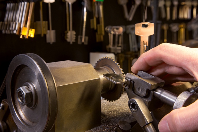 Hiring Reputable Key Cutting Providers