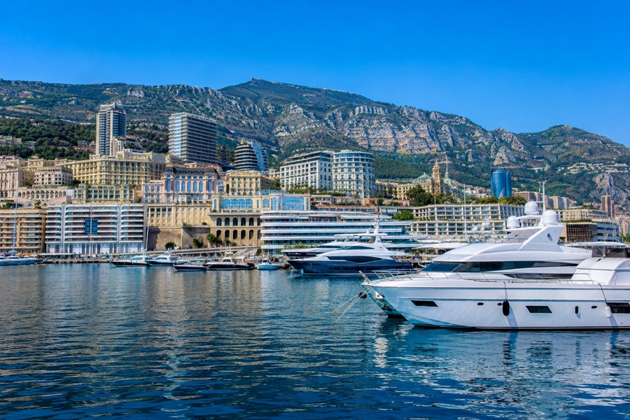 The Best Anchorages and Waterfront Experiences Around Monaco