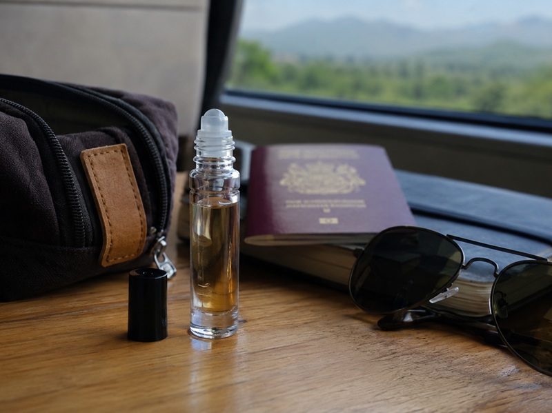 Why Alcohol-Free Perfumes Are Travel-Safe